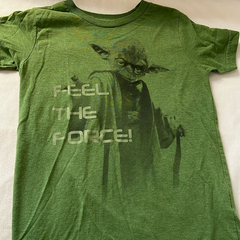 Disney Yoda tee Feel The Force size XS(4)